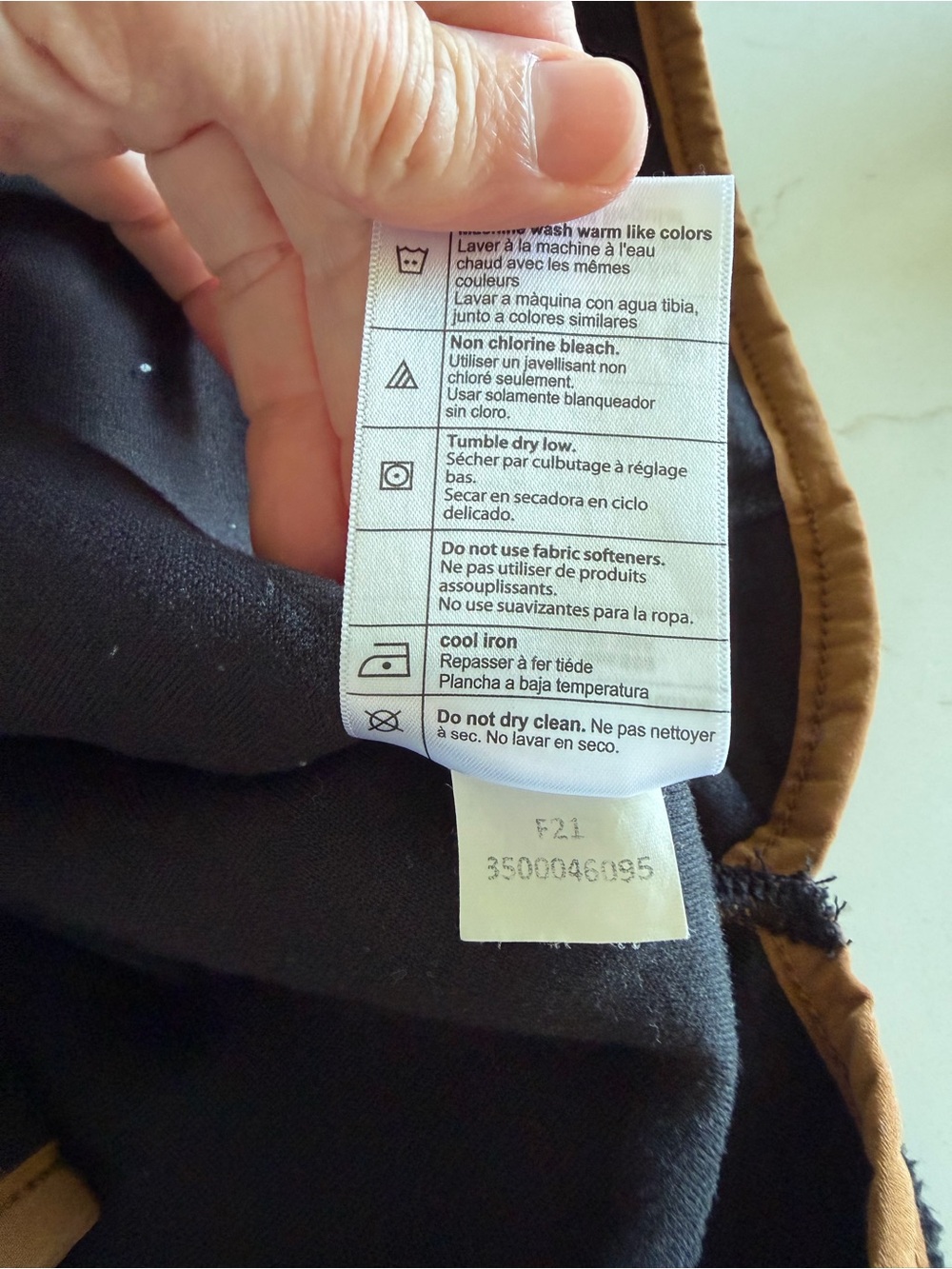 Carhartt Women's Relaxed Fit Sherpa Fleece Snap Front Vest / Medium / 8-10 - Picture 14 of 14